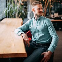 Роман Менеджер Компании