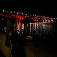 София | Assistant